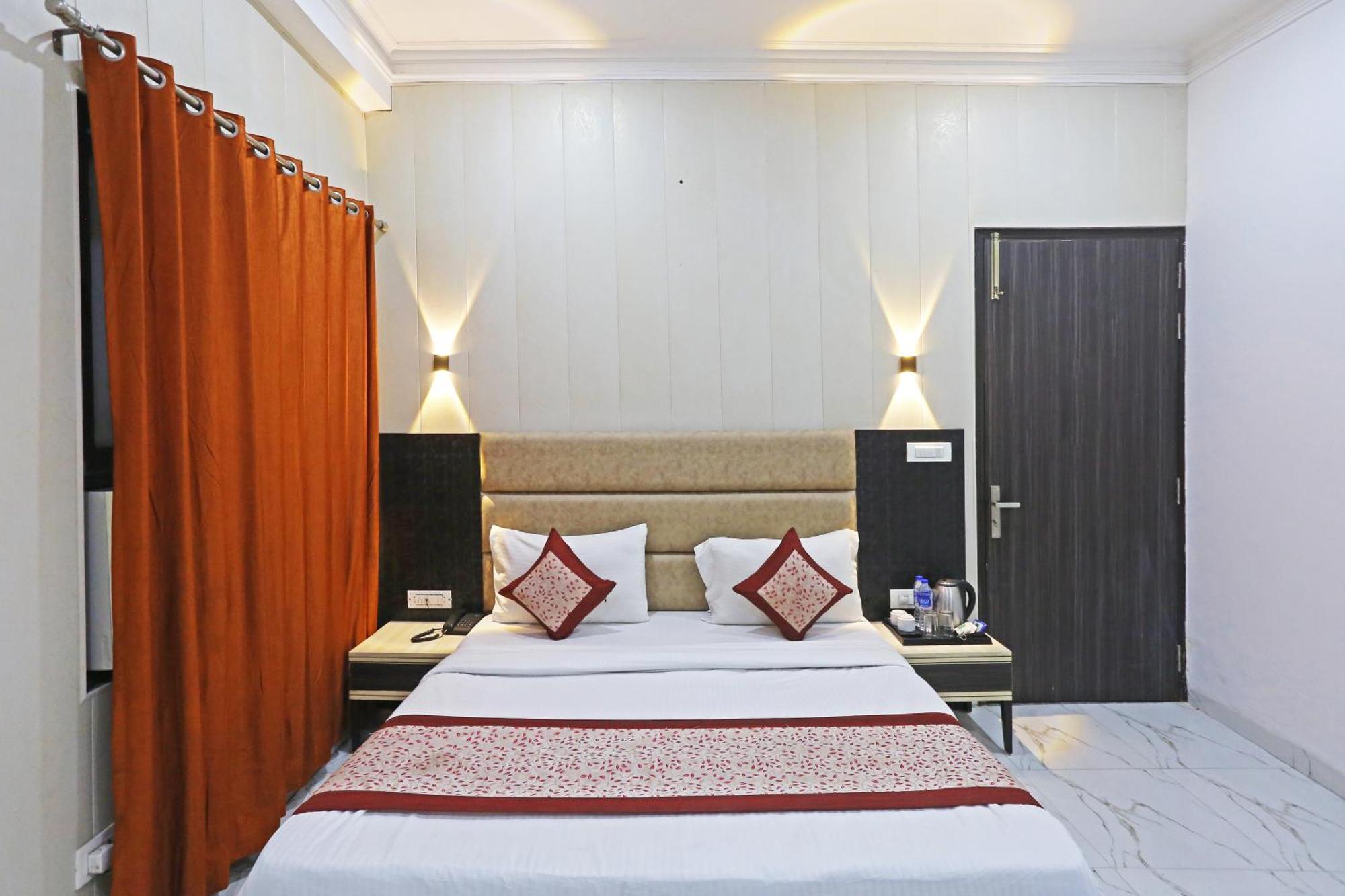 The Almora Residency - Complimentary Airport Trasnfer Otel Yeni Delhi Dış mekan fotoğraf