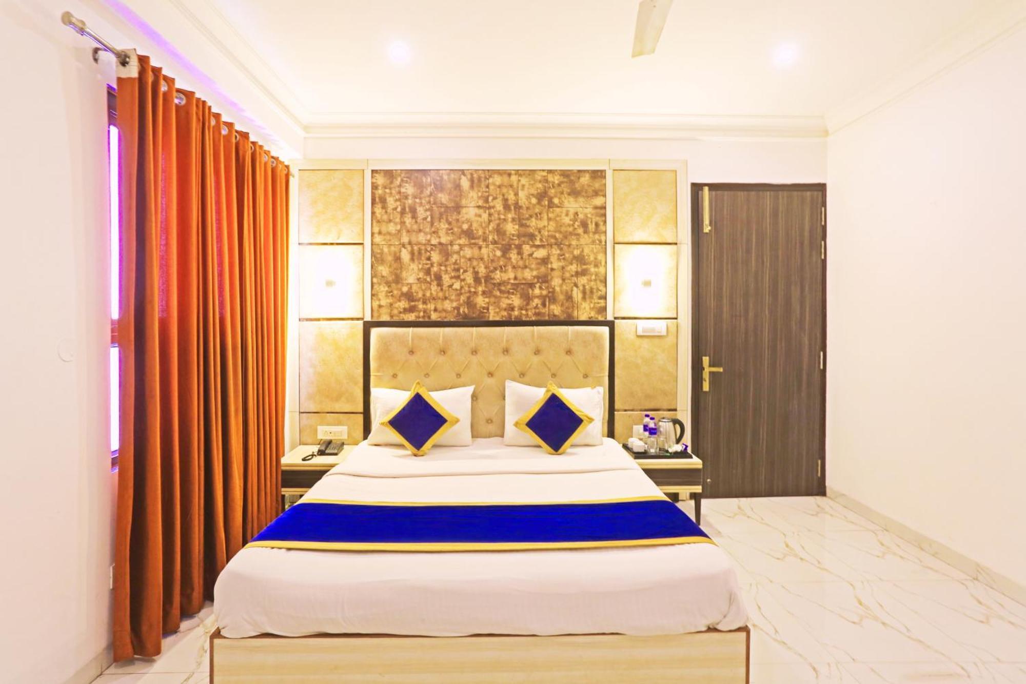 The Almora Residency - Complimentary Airport Trasnfer Otel Yeni Delhi Dış mekan fotoğraf