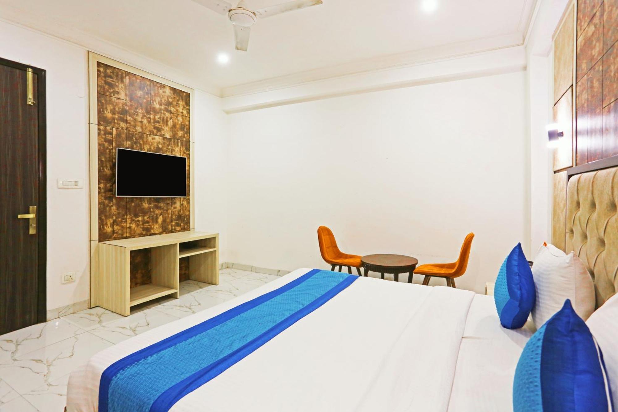 The Almora Residency - Complimentary Airport Trasnfer Otel Yeni Delhi Dış mekan fotoğraf