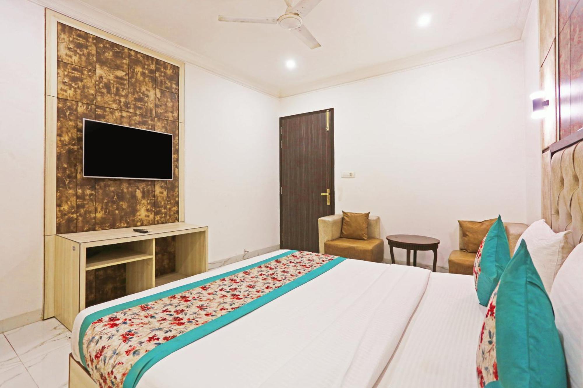 The Almora Residency - Complimentary Airport Trasnfer Otel Yeni Delhi Dış mekan fotoğraf
