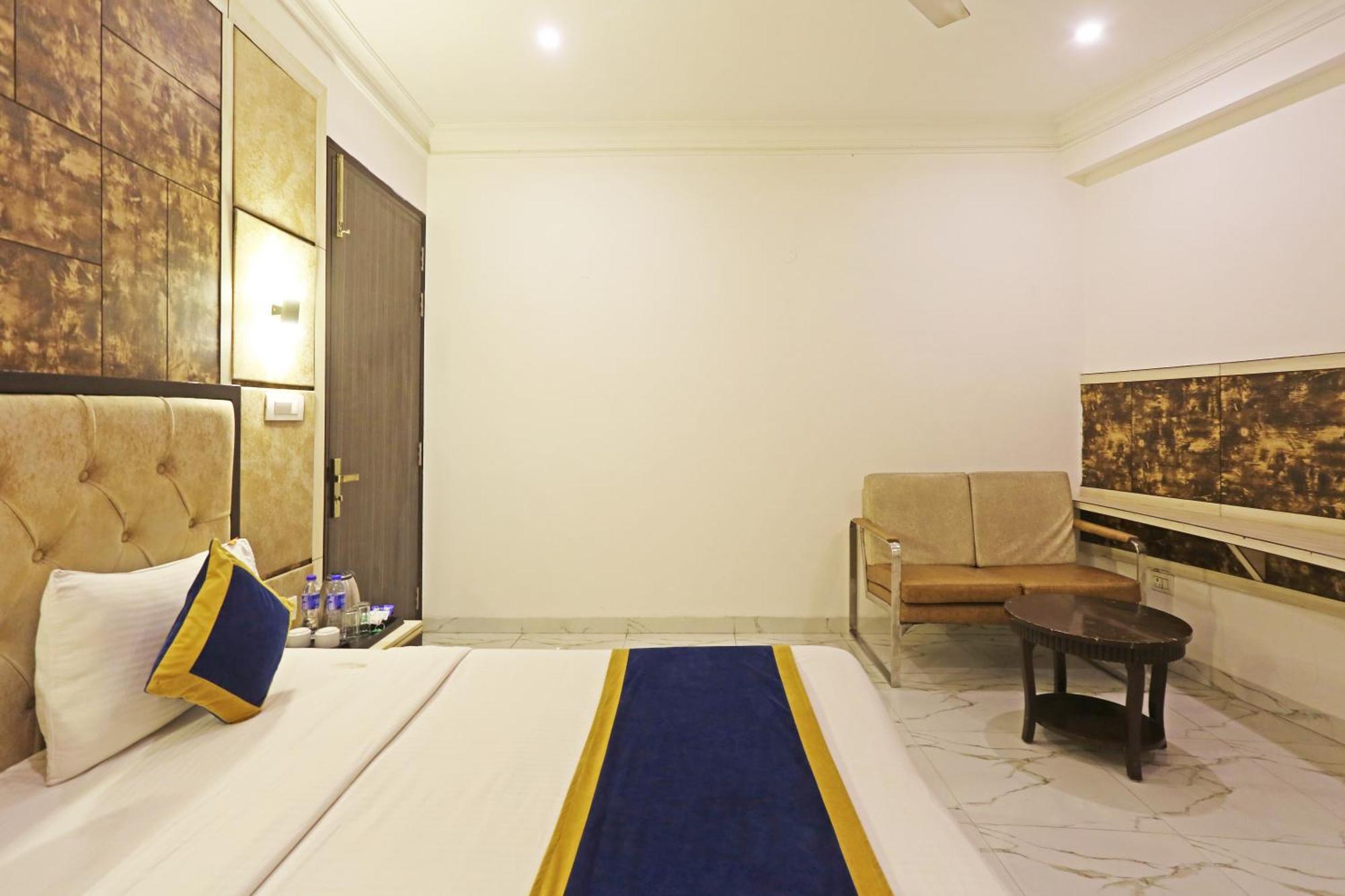 The Almora Residency - Complimentary Airport Trasnfer Otel Yeni Delhi Dış mekan fotoğraf