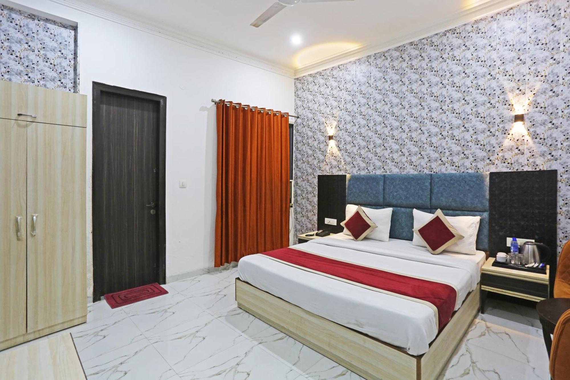 The Almora Residency - Complimentary Airport Trasnfer Otel Yeni Delhi Dış mekan fotoğraf