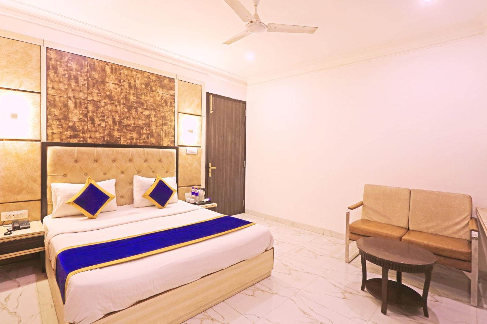 The Almora Residency - Complimentary Airport Trasnfer Otel Yeni Delhi Dış mekan fotoğraf