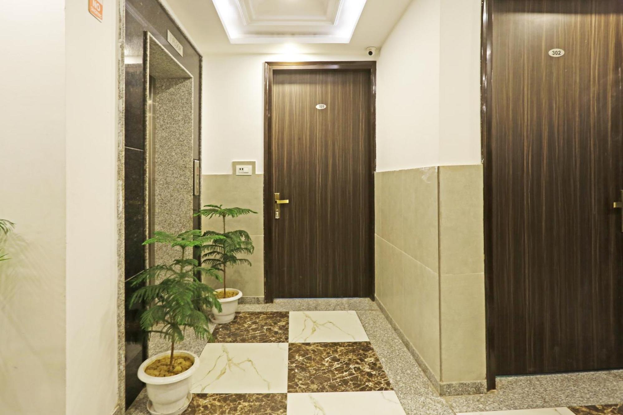 The Almora Residency - Complimentary Airport Trasnfer Otel Yeni Delhi Dış mekan fotoğraf