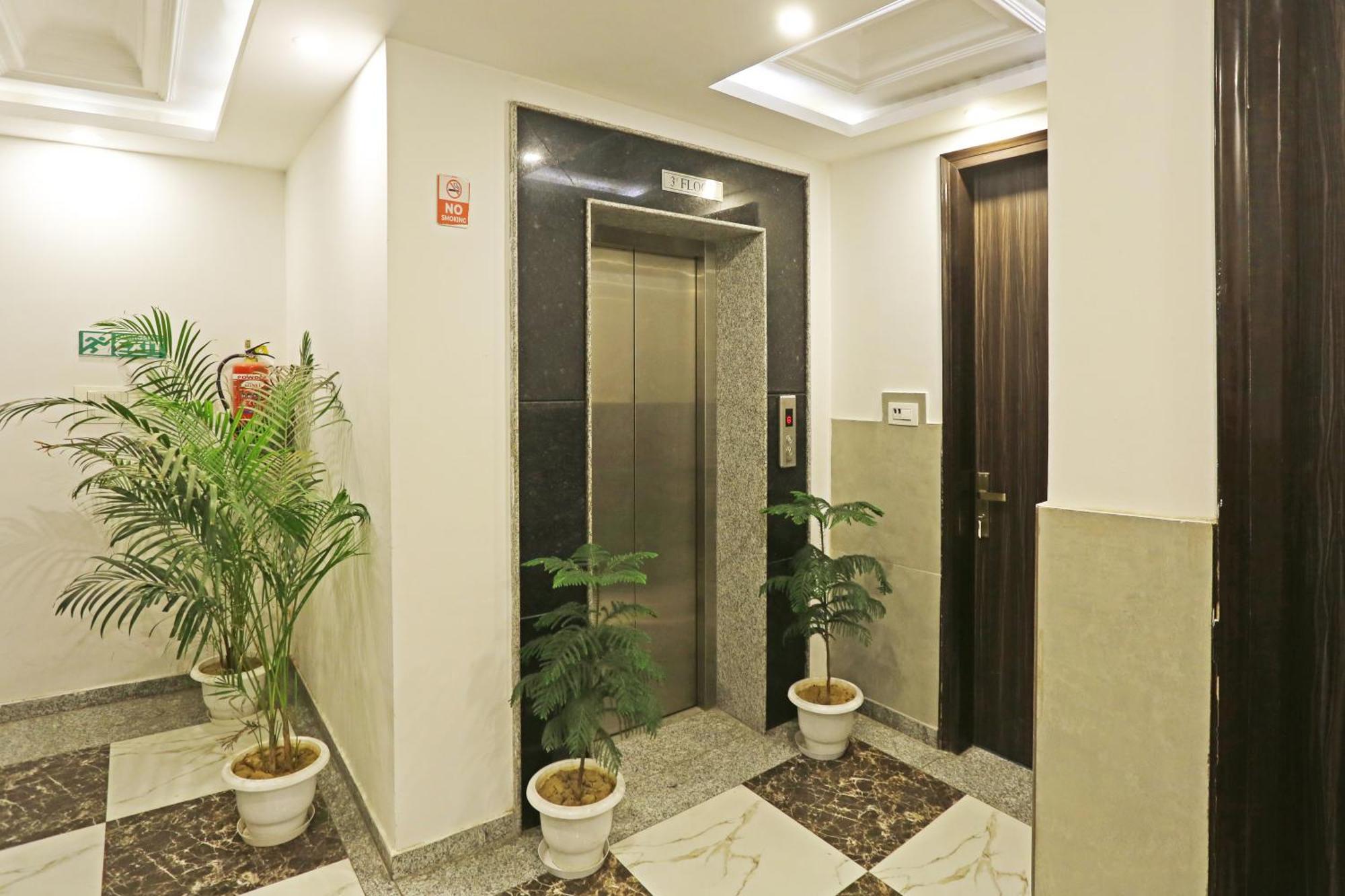 The Almora Residency - Complimentary Airport Trasnfer Otel Yeni Delhi Dış mekan fotoğraf