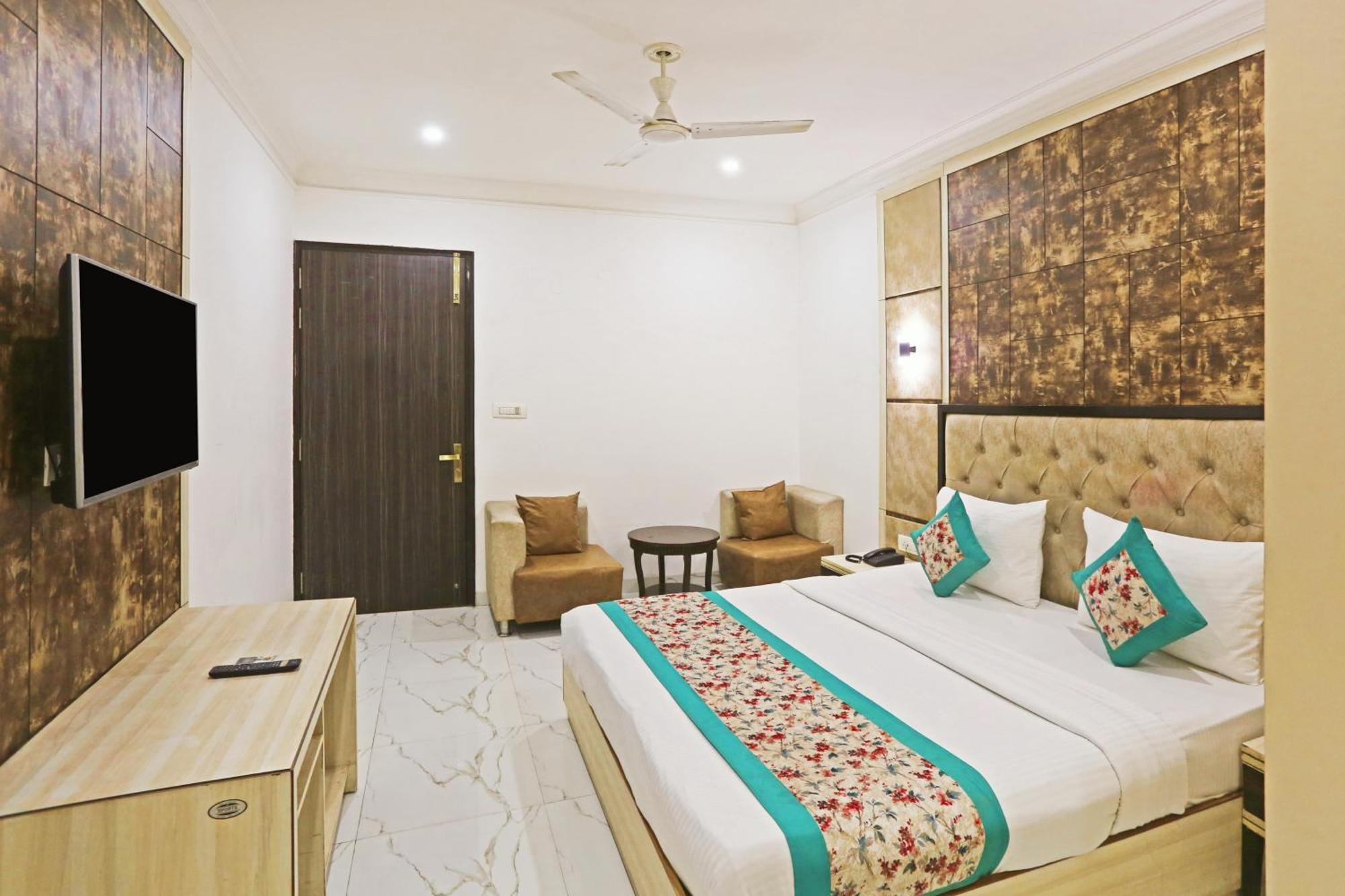 The Almora Residency - Complimentary Airport Trasnfer Otel Yeni Delhi Dış mekan fotoğraf